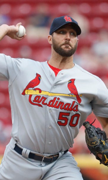 Scooter turns slugger, ties MLB record with 4 homers